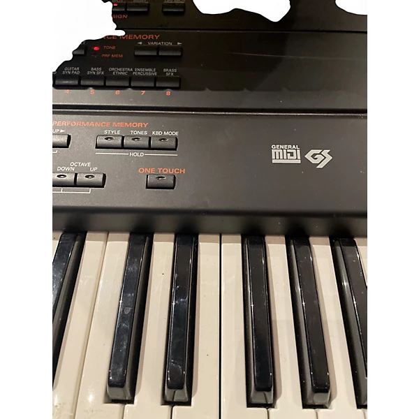 Roland Used Roland G 600 Arranger Keyboard.gc