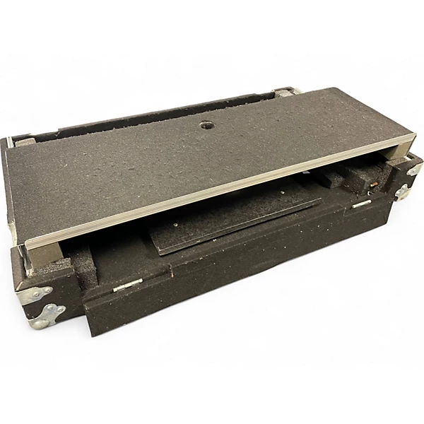 Grundorf Used Grundorf CARPETED ROAD CASE DJ Case.gc