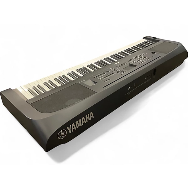 Yamaha Used Yamaha DGX670 Arranger Keyboard