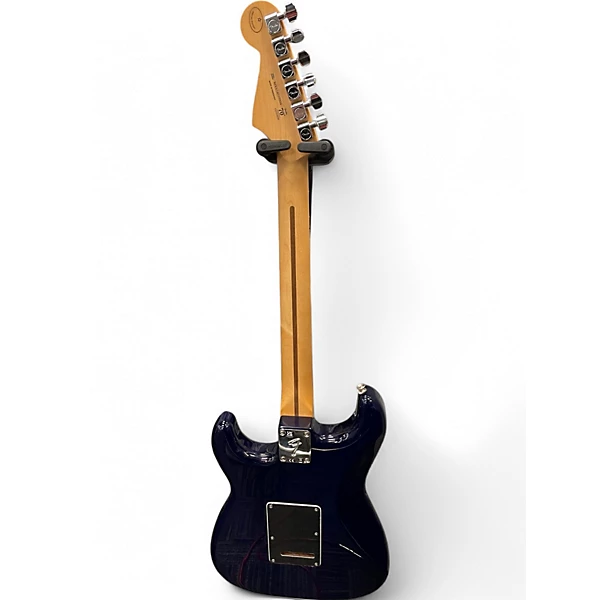 Used 2024 Fender LIMITED EDITION PLAYER STRATOCASTER HSS PLUS Blue Burst Solid Body Electric Guitar