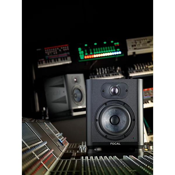 FOCAL Alpha 65 EVO 65 Powered Studio Monitor Each Level 1 L84354004000000.gc