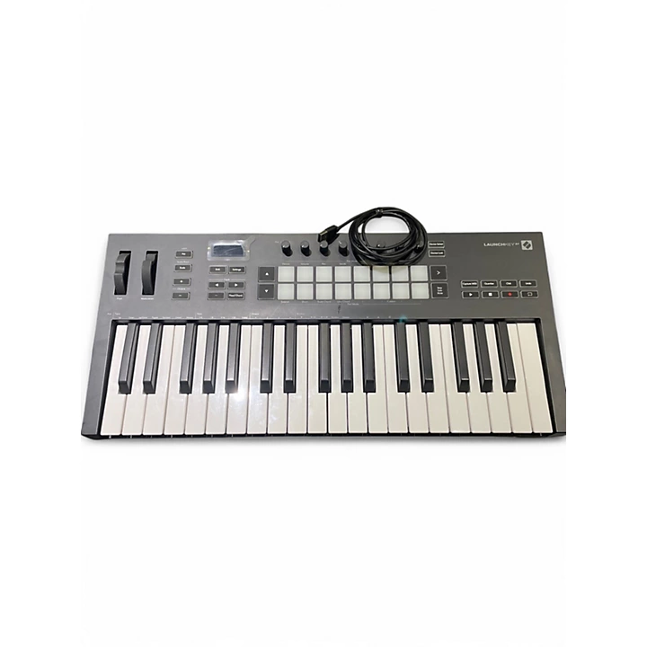 Novation Used Novation LAUNCHKEY 37 MIDI Controller