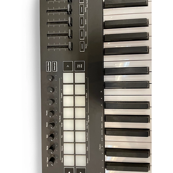 Novation Used Novation Launchkey 88 Keyboard Workstation.gc