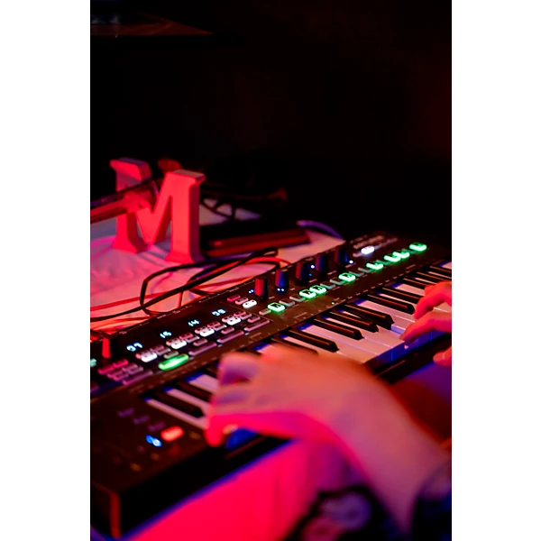 KeyStep Pro Chroma 37 Key Controller Sequencer