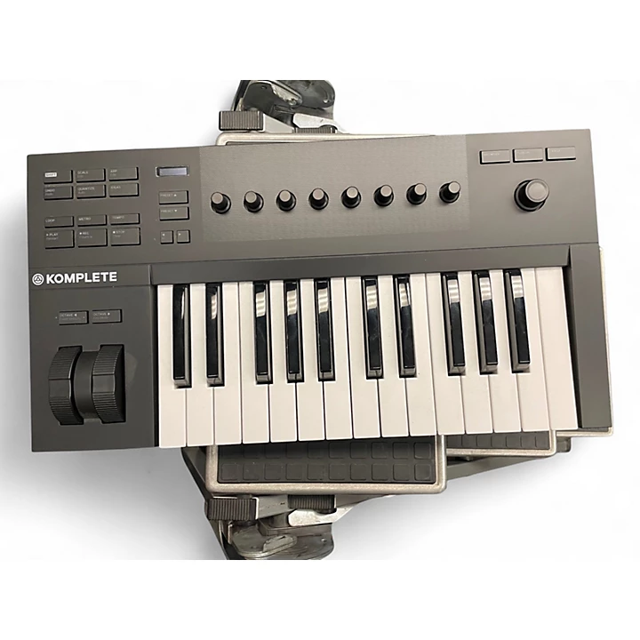 Native Instruments Used Native Instruments Komplete Kontrol A25 MIDI Controller