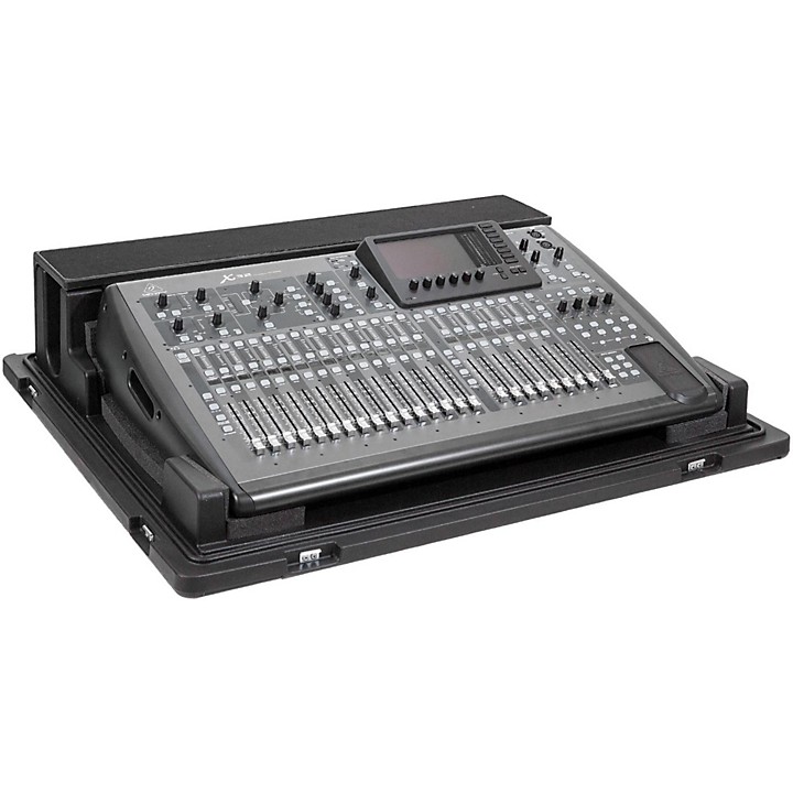 Rolling Mixer X32 Case with Doghouse