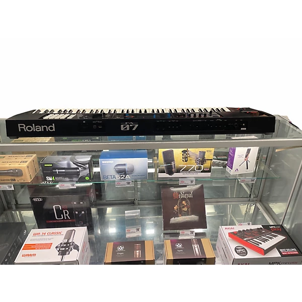 Roland Used Roland FA07 Keyboard Workstation