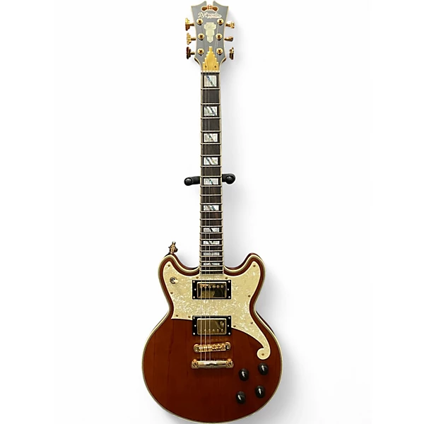 Used D'Angelico DELUXE BRIGHTON LIMITED EDITION SATIN WALNUT Solid Body Electric Guitar