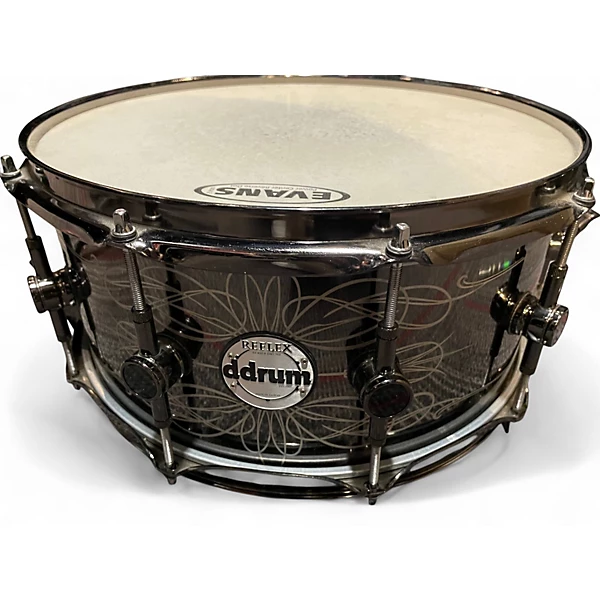 ddrum Used ddrum 65X14 Reflex Tattooed Lady Engraved Black Steel Snare Black Chrome Drum.gc