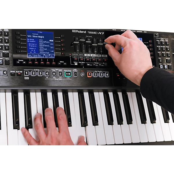 Roland E A7 ARRANGER KEYBOARD Level 1 Black J48723004001000.gc