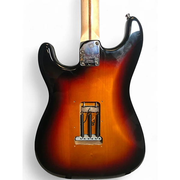 Fender 2008 American Deluxe Stratocaster Solid Body Electric Guitar