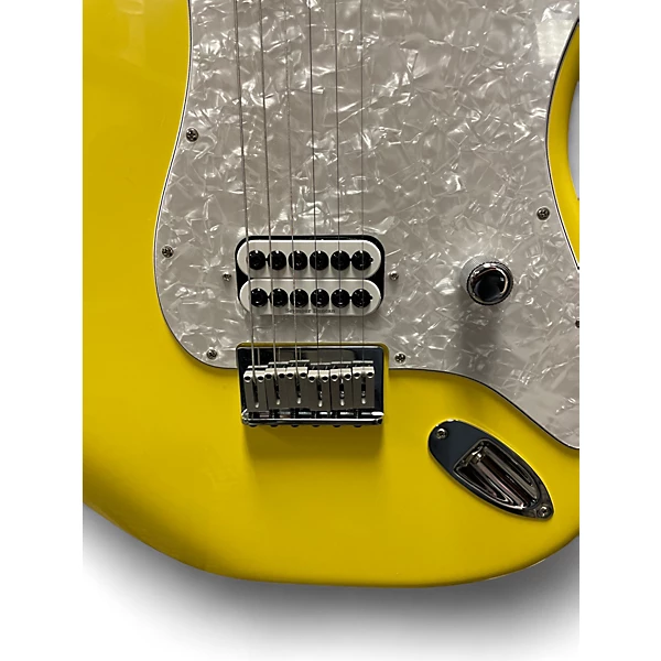 Used 2023 Fender Tom Delong Stratocaster Yellow Solid Body Electric Guitar.gc