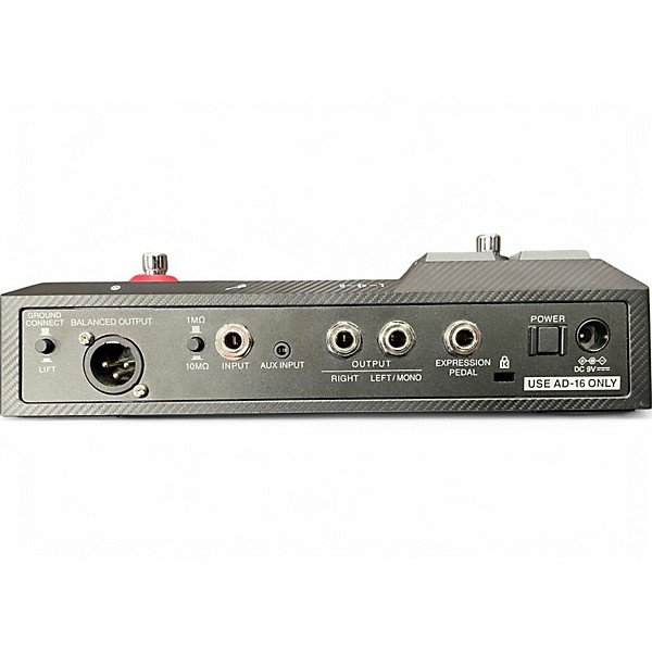 Used Zoom B2 FOUR Effect Processor