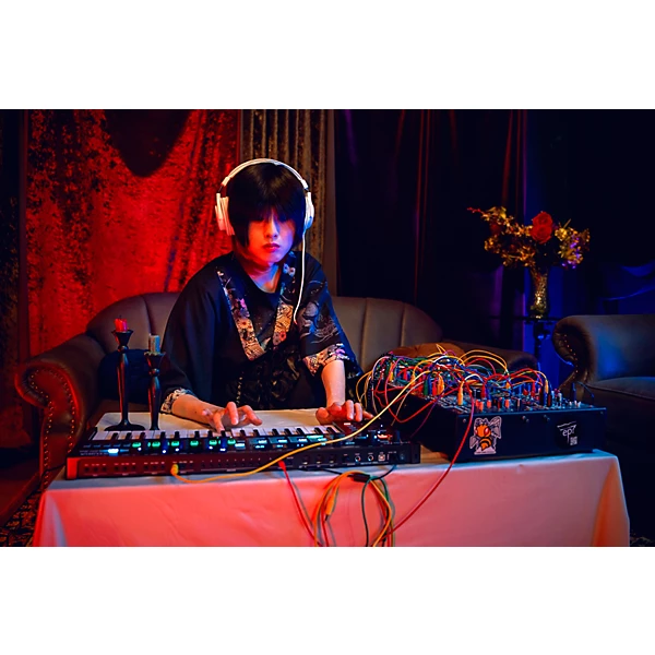 KeyStep Pro Chroma 37 Key Controller Sequencer