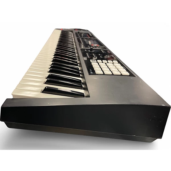 Roland Used Roland FA07 Keyboard Workstation