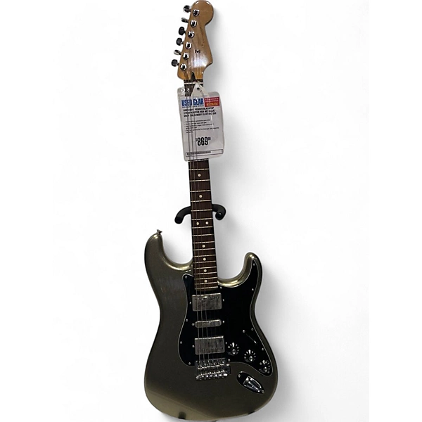Fender 2011 Blacktop Stratocaster HSH Solid Body Electric Guitar.gc