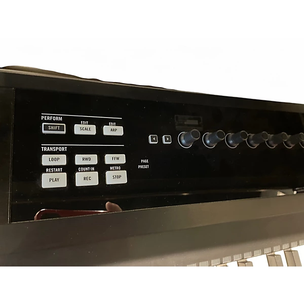 Native Instruments Used Native Instruments S88 MIDI Controller.gc