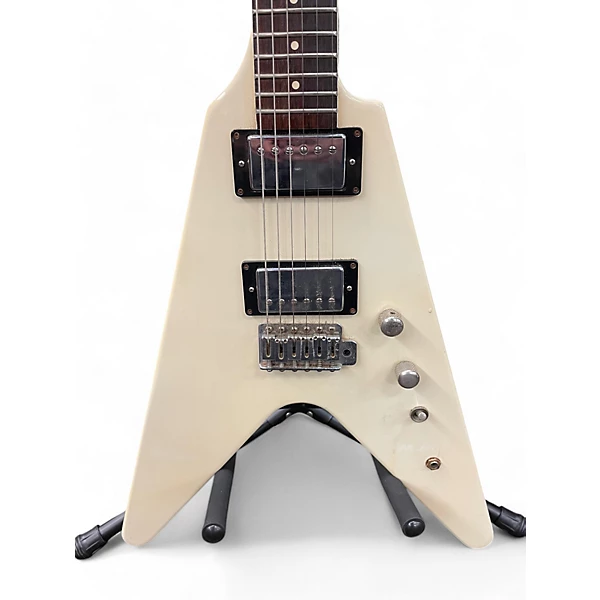 Fernandes Used Fernandes V STYLE White Solid Body Electric Guitar.gc