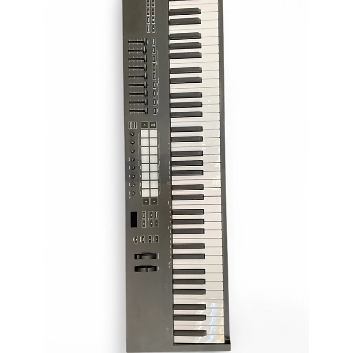 Novation Used Novation Launchkey 88 Keyboard Workstation.gc