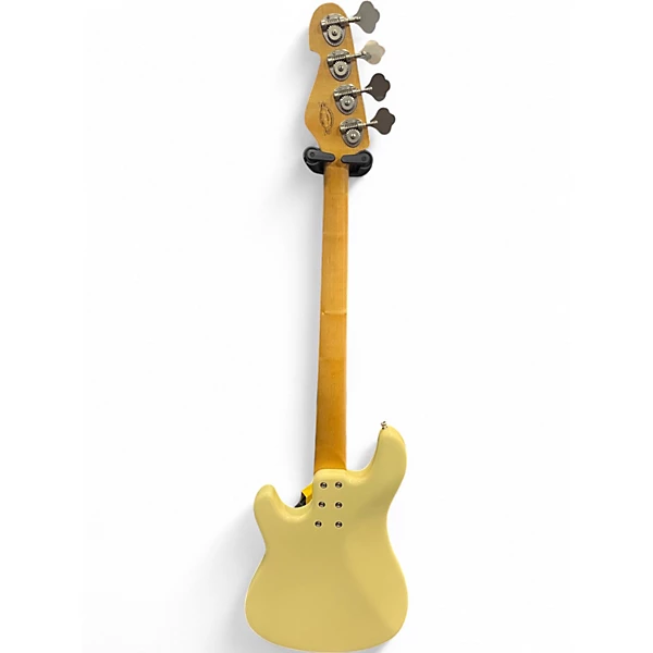 Used sandberg California Cream Electric Bass Guitar