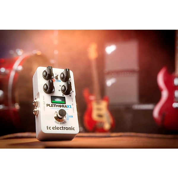 TC Electronic PLETHORA X1 TonePrint Loader and TC Guitar Effects Pedal Level 1 White M15954004001000.gc