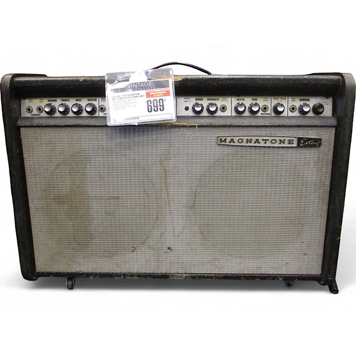 Vintage 1960s Magnatone MP 3 Tube Guitar Combo Amp
