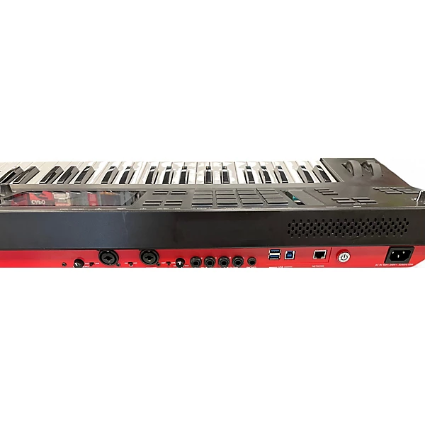 Akai Used Akai MPC Key 61 Keyboard Workstation.gc