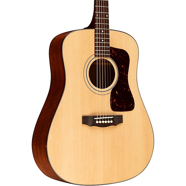D 40 Traditional Acoustic Guitar Natural