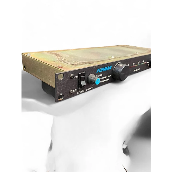 Furman Used Furman PL PLUS Power Conditioner