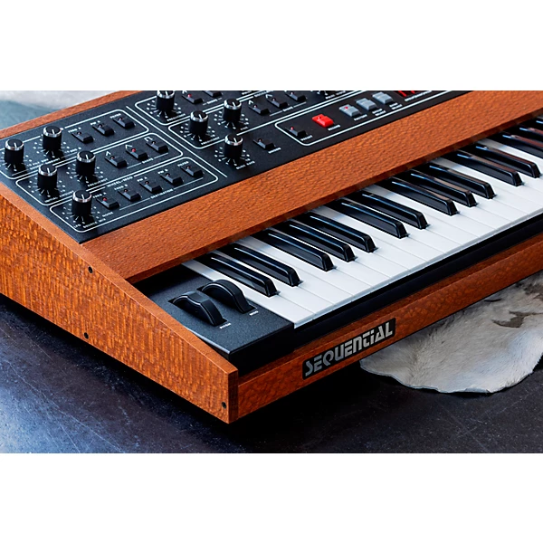 Prophet 10 Special Edition Lacewood