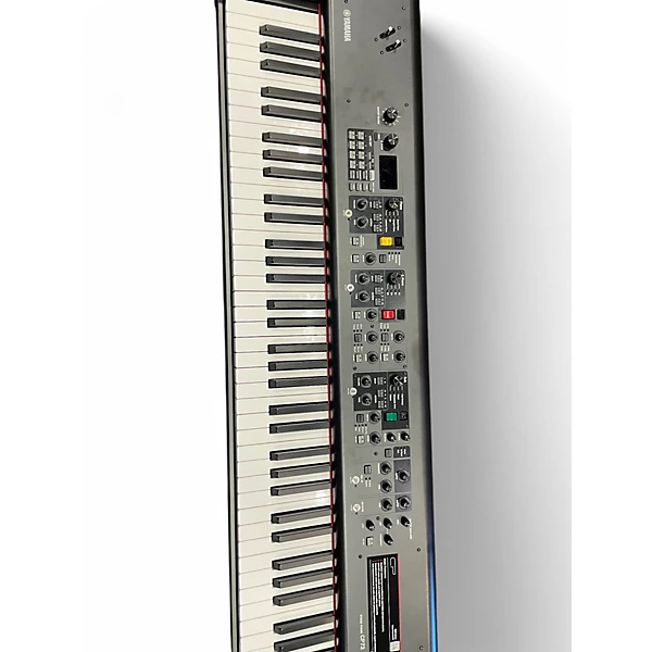 Yamaha Used Yamaha CP73 Keyboard Workstation.gc