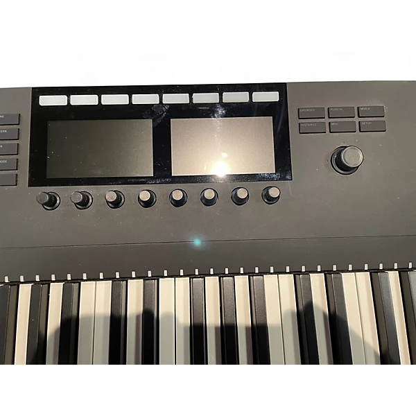 Native Instruments Used Native Instruments Komplete Kontrol S88 MK2 MIDI Controller