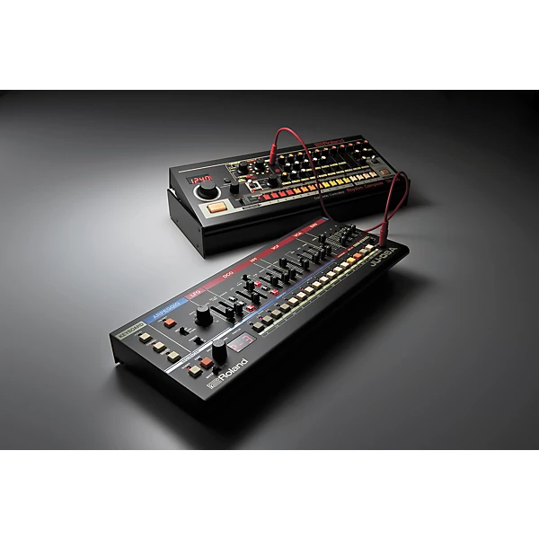 Roland JU 06A Boutique Synthesizer Level 1 L68913004000000.gc