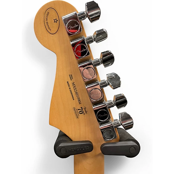 Used 2024 Fender LIMITED EDITION PLAYER STRATOCASTER HSS PLUS Blue Burst Solid Body Electric Guitar