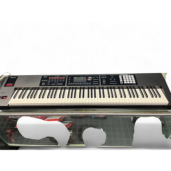 Roland Used Roland FA08 Keyboard Workstation