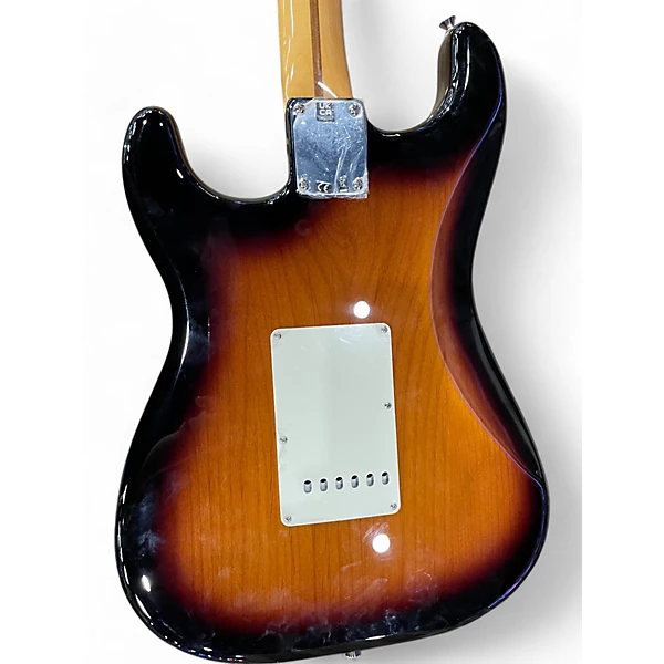 Used Fender Vintera II 50��s Stratocaster  2 Color Sunburst Solid Body Electric Guitar