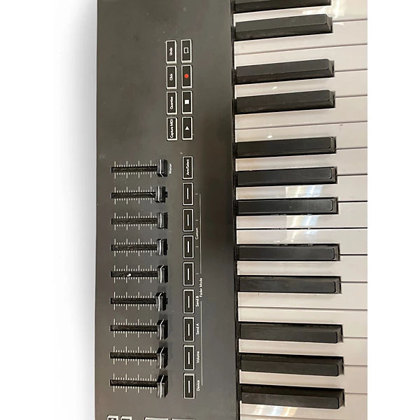 Novation Used Novation Launchkey 88 Keyboard Workstation.gc