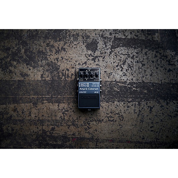 IR 2 Amp Cabinet Effects Pedal Dark Grey