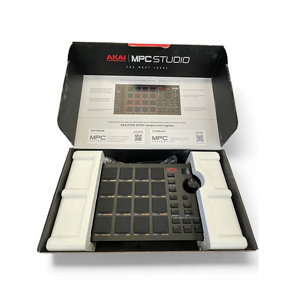 Akai Professional Used Akai Professional MPC STUDIO DJ Controller