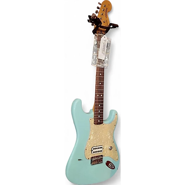 Used 2001 Fender Tom Delonge Signature Stratocaster Daphne Blue Solid Body Electric Guitar