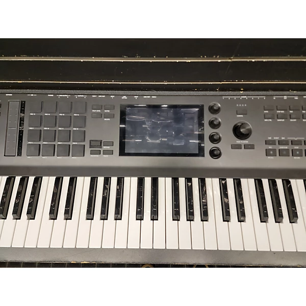 Akai Professional MPC Key 61 Keyboard Workstation