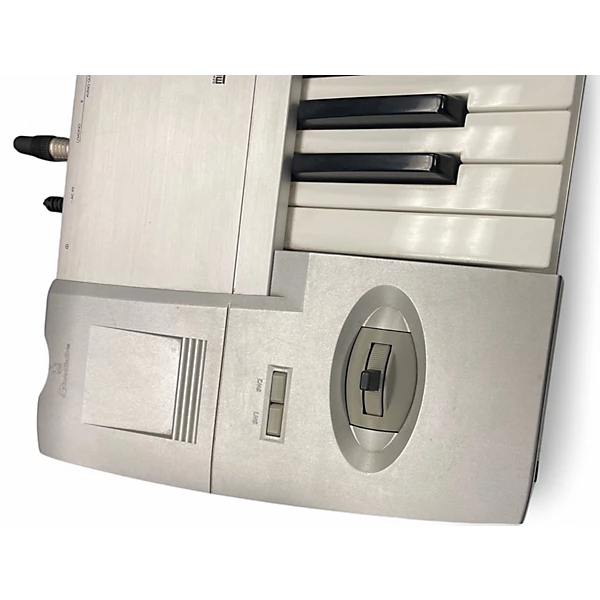 KORG Used KORG Triton Le 76 Key Keyboard Workstation