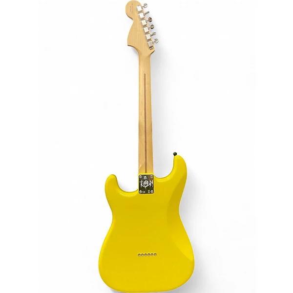 Used Fender Stratocaster Deluxe Series Solid Body Electric Guitar