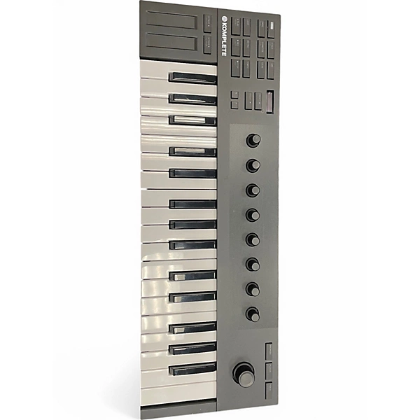 Native Instruments Used Native Instruments Komplete Kontrol M32 MIDI Controller