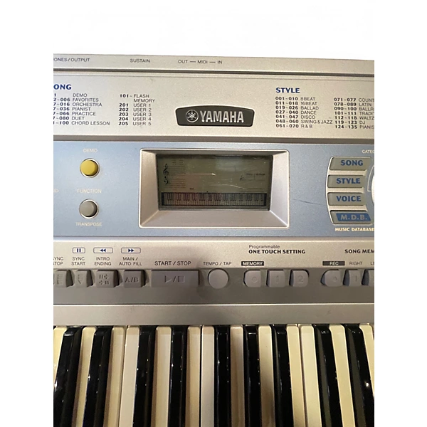 Yamaha Used Yamaha DGX200 PORTABLE GRAND Stage Piano.gc