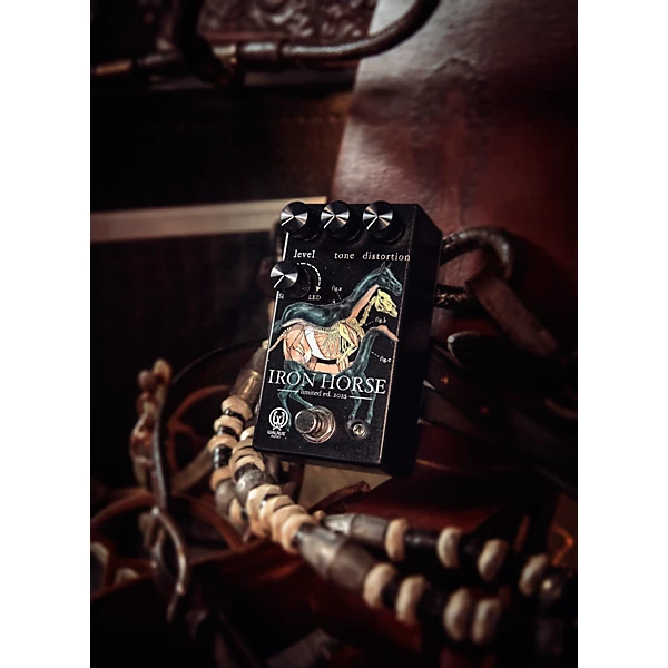 Iron Horse LM308 Distortion Effects Pedal Black