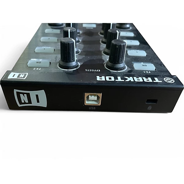 Native Instruments Used Native Instruments TRAKTOR KONTROL X1 DJ Mixer