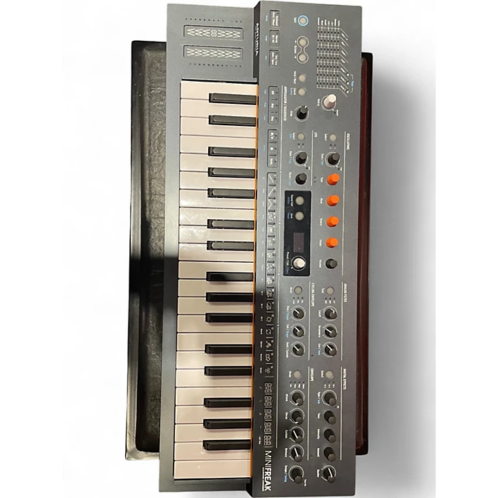 Arturia Used Arturia MiniFreak Algorithmic Synth Synthesizer.gc