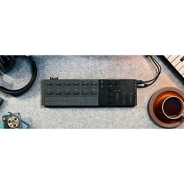 Yamaha SEQTRAK Music Creation Station Level 1 Black M08752004001000.gc