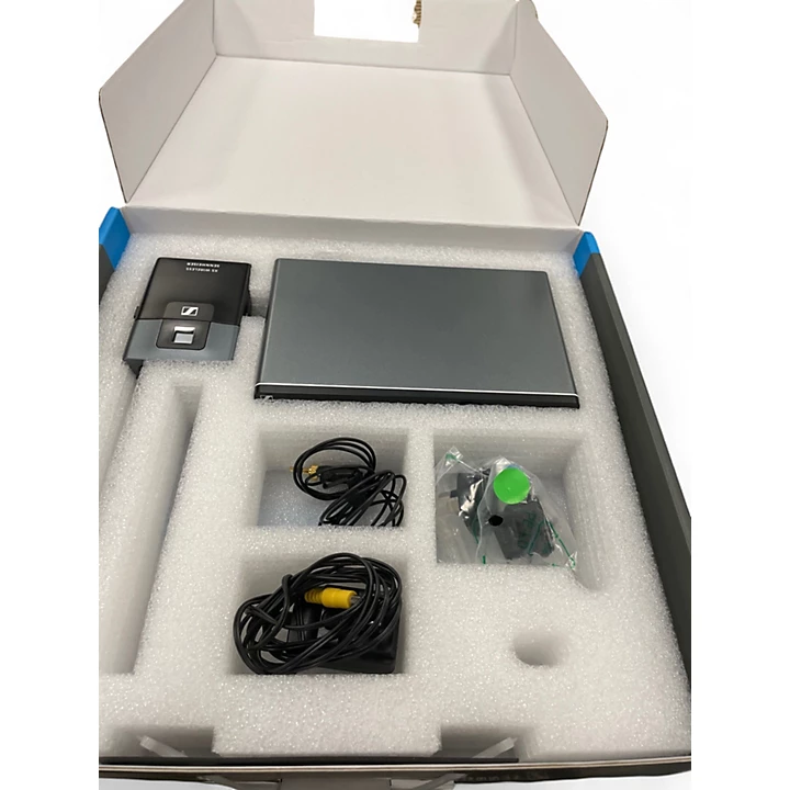 Sennheiser Used Sennheiser XSW1 ME2 Lavalier Wireless System.gc